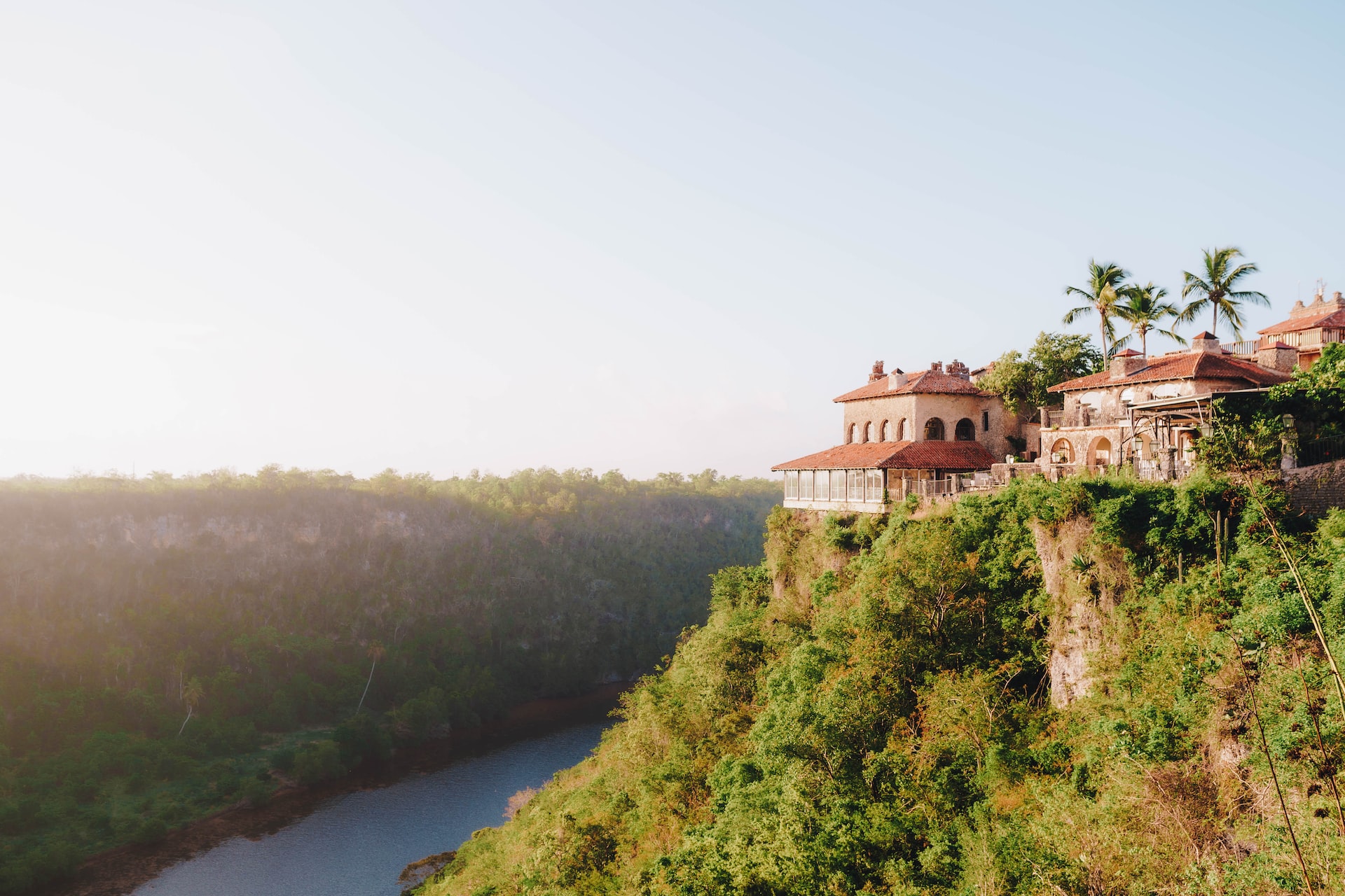 Excursiones educativas, Excursiones escolares,turismo en el este, turismo en la romana, turismo en higuey, turismo en boca de yuma, que hacer en el este, que hacer en la romana, turismo en altos de chavon, turismo en la romana, turismo en el este, casa de campo, san rafael del yuma